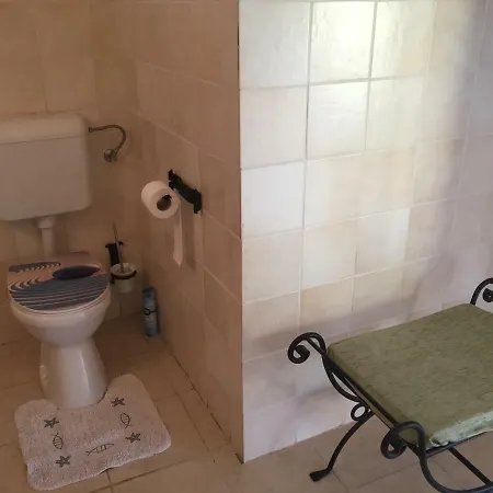 Aquamarine Apartnam *